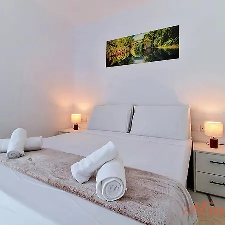 2br Penthouse With Rooftop Terrace In *